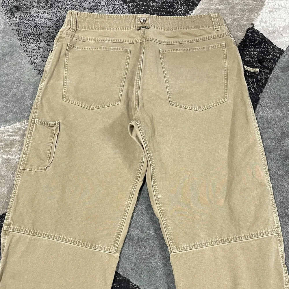 Kuhl rebel runner